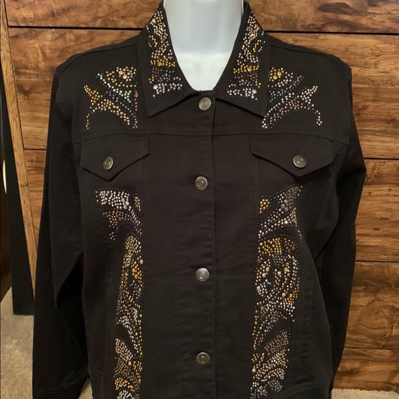 asolas Jackets & Blazers - Beautiful 95% cotton and 5% spandex jacket.